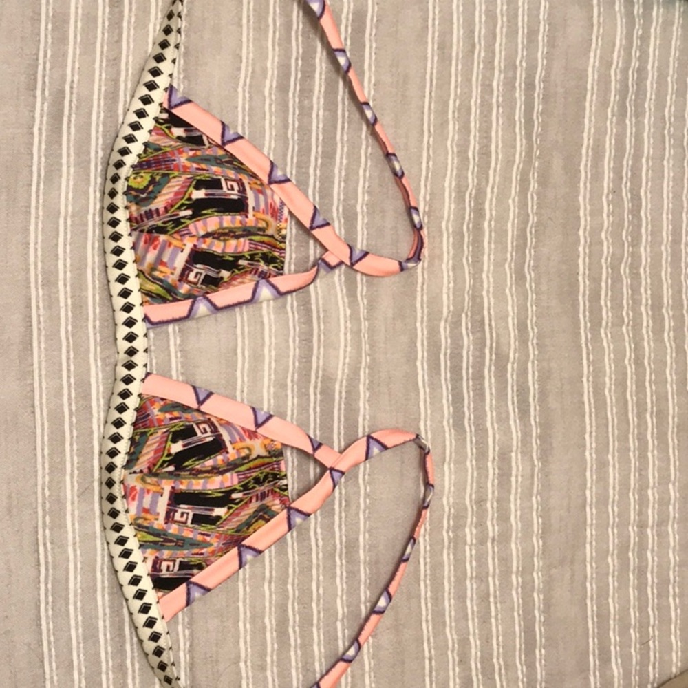 Victoria’s Secret bikini top